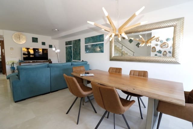 3 Zimmer Haus zu verkaufen in Canuta, Calpe / Calp mit Pool Garage - 520.000 € (Ref: 8703219)