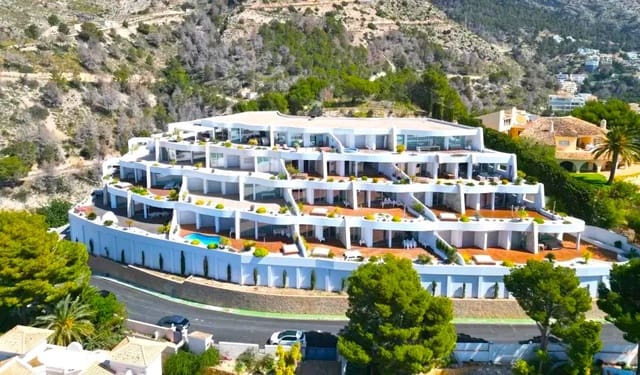 3 bedroom Apartment for sale in Altea with pool garage - € 1,995,000 (Ref: 8738891)