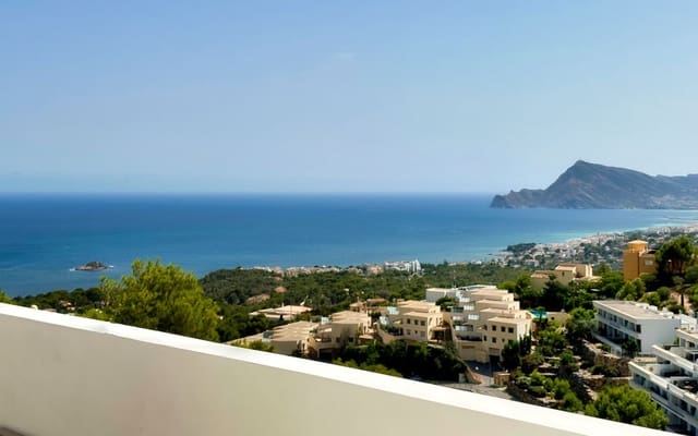 4 makuuhuone Huvila myytävänä paikassa Altea la Vella, Altea mukana uima-altaan 
autotalli - 1 700 000 € (Ref: 8744349)