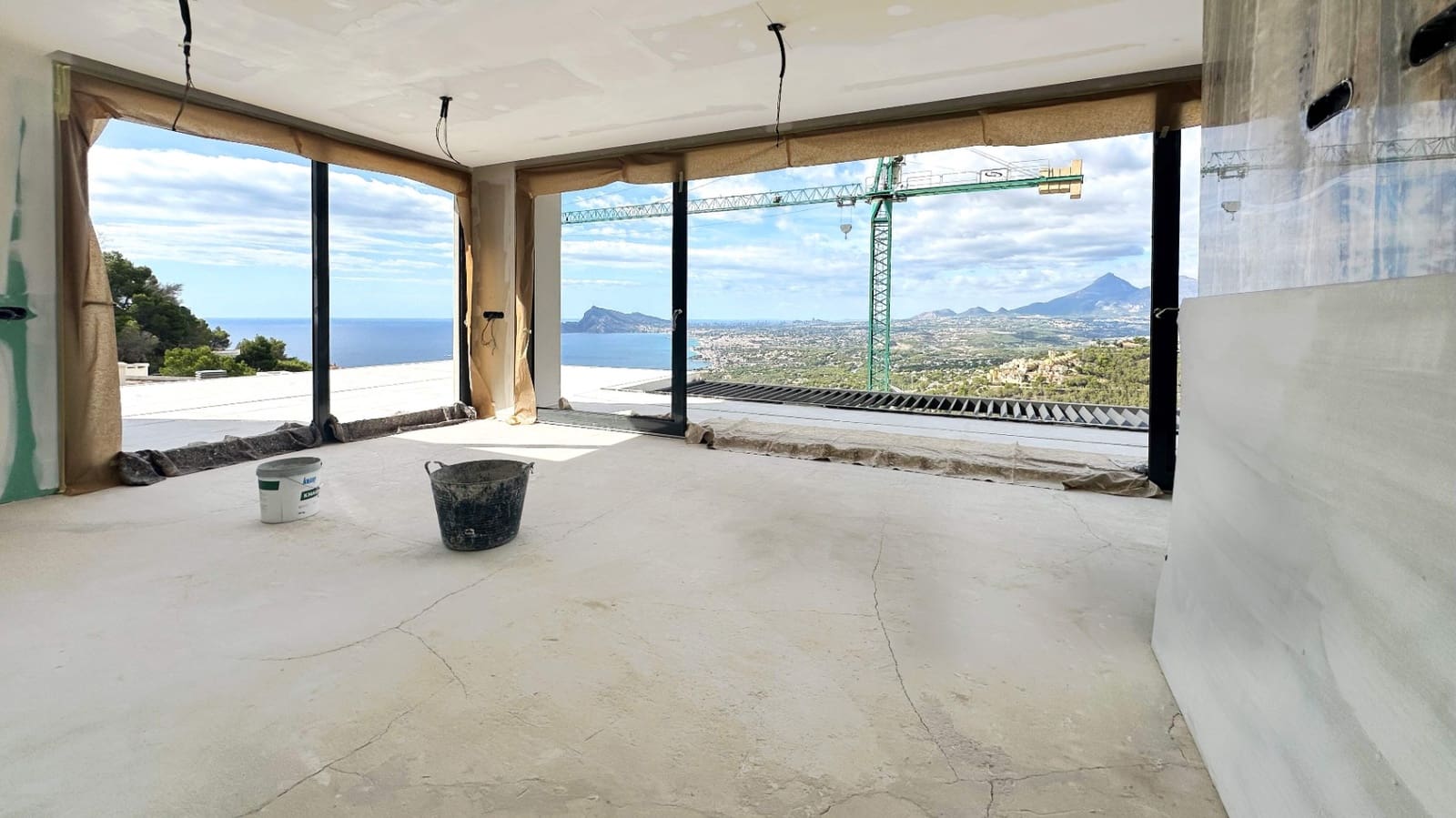 4 bedroom Villa for sale in Altea with pool - € 2,690,000 (Ref: 8744666)