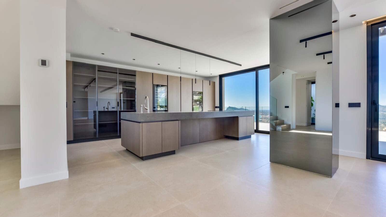 4 bedroom Villa for sale in Altea with pool - € 2,690,000 (Ref: 8744666)