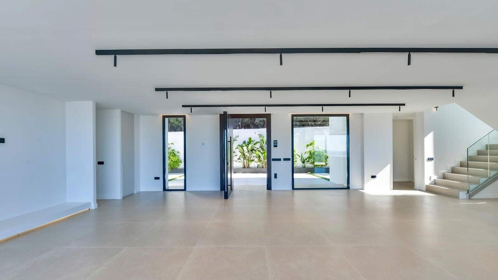 4 bedroom Villa for sale in Altea with pool - € 2,690,000 (Ref: 8744666)