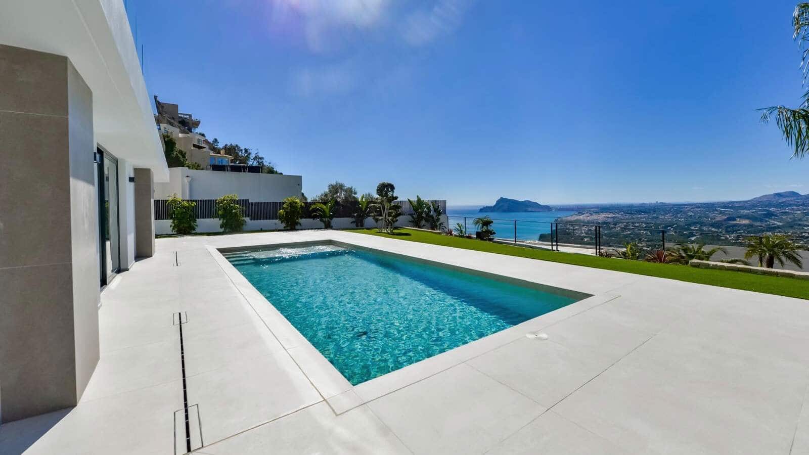 4 bedroom Villa for sale in Altea with pool - € 2,690,000 (Ref: 8744666)