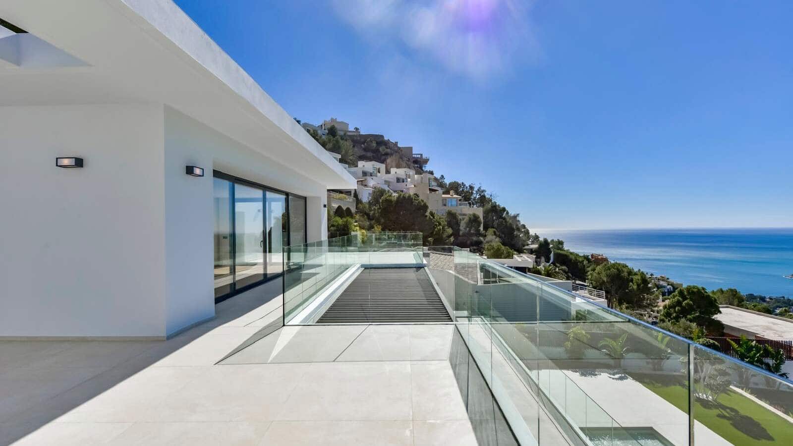 4 bedroom Villa for sale in Altea with pool - € 2,690,000 (Ref: 8744666)