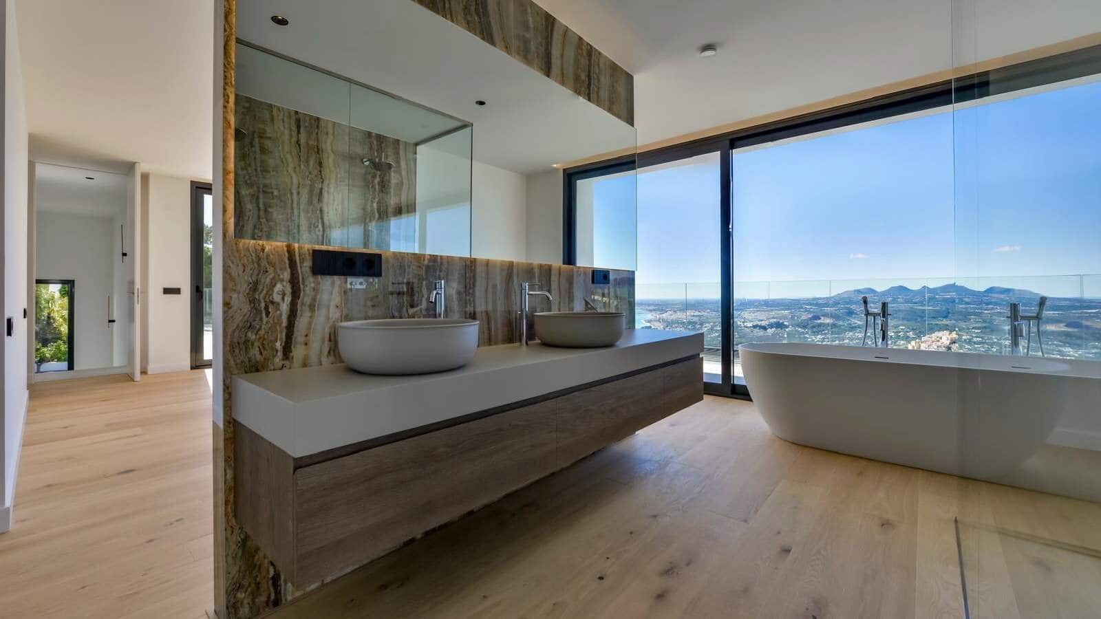 4 bedroom Villa for sale in Altea with pool - € 2,690,000 (Ref: 8744666)