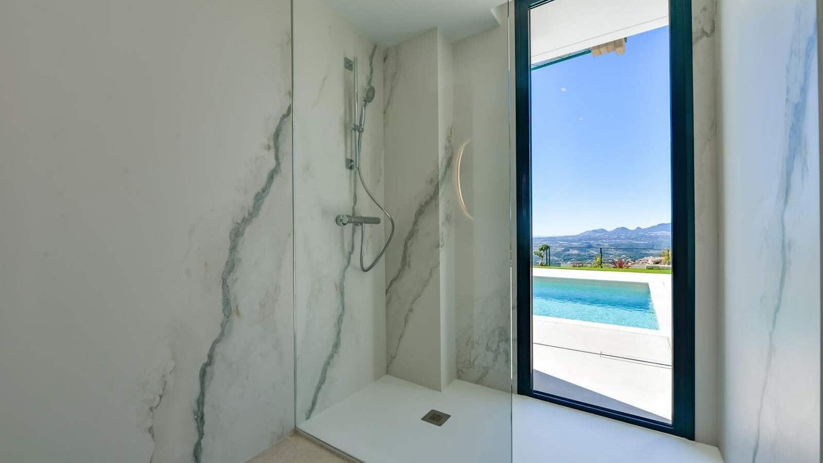 4 bedroom Villa for sale in Altea with pool - € 2,690,000 (Ref: 8744666)