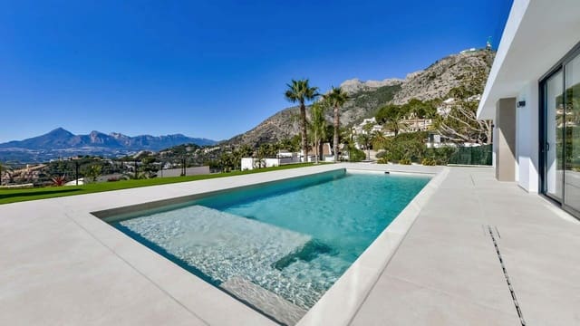 4 makuuhuone Huvila myytävänä paikassa Altea mukana uima-altaan - 2 690 000 € (Ref: 8744666)