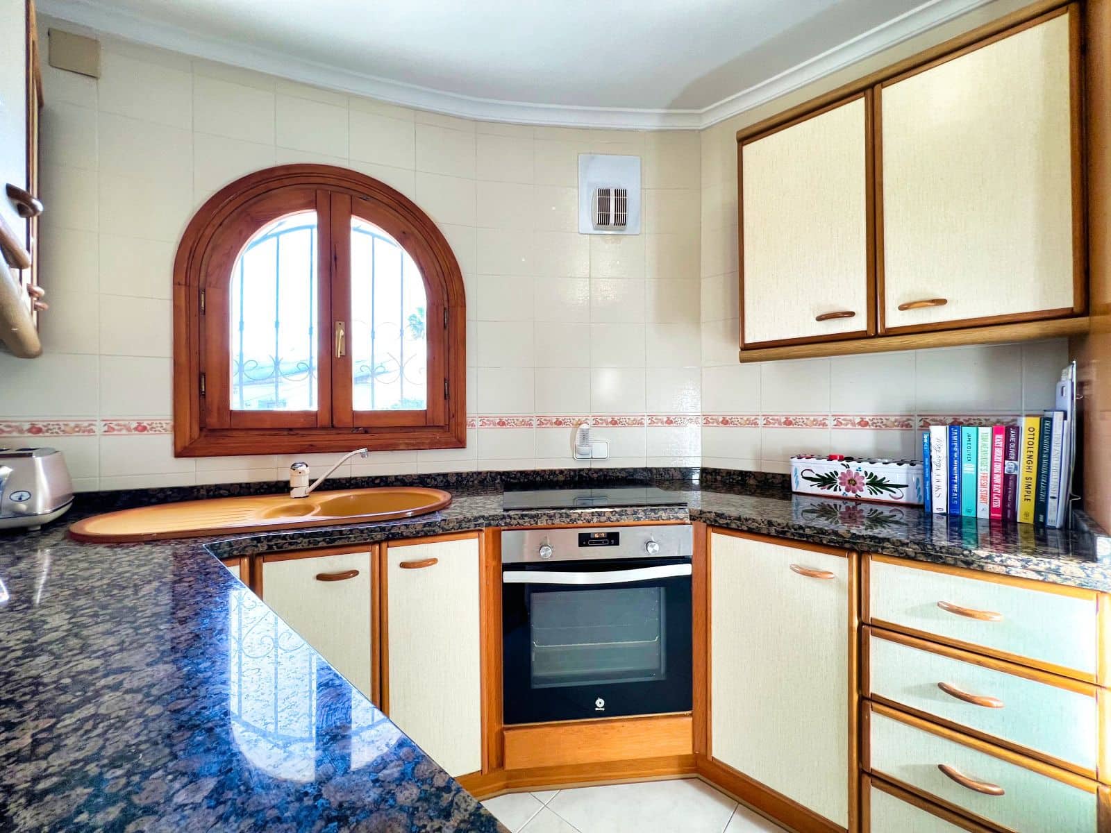 4 soveværelse Villa til salg i Calpe / Calp med swimmingpool garage - € 990.000 (Ref: 8788641)