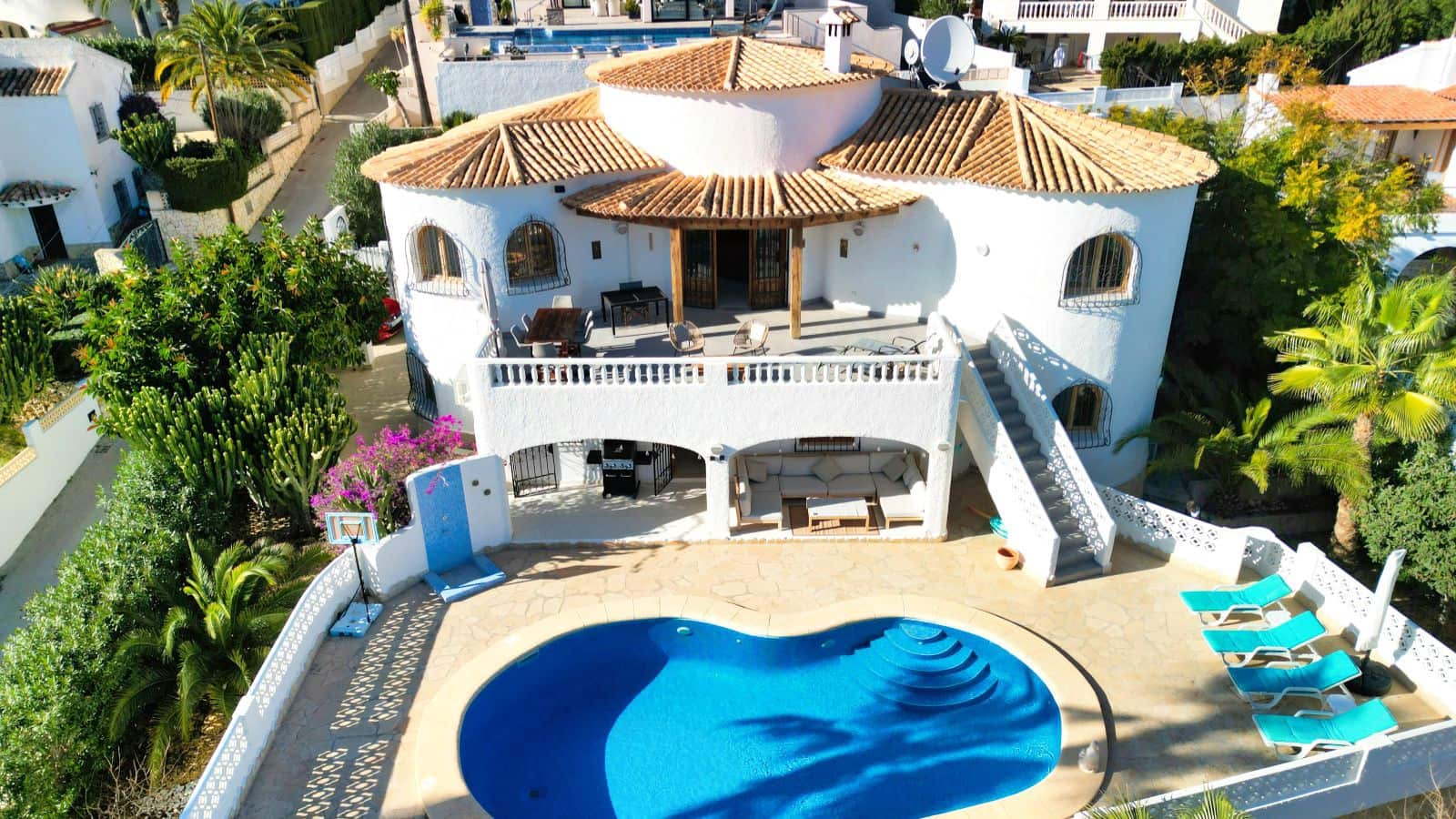 4 soveværelse Villa til salg i Calpe / Calp med swimmingpool garage - € 990.000 (Ref: 8788641)