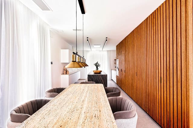 5 bedroom Villa for sale in Barranco Hondo, La Nucia with pool garage - € 1,150,000 (Ref: 8800081)