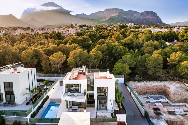 5 bedroom Villa for sale in Barranco Hondo, La Nucia with pool garage - € 1,150,000 (Ref: 8800081)