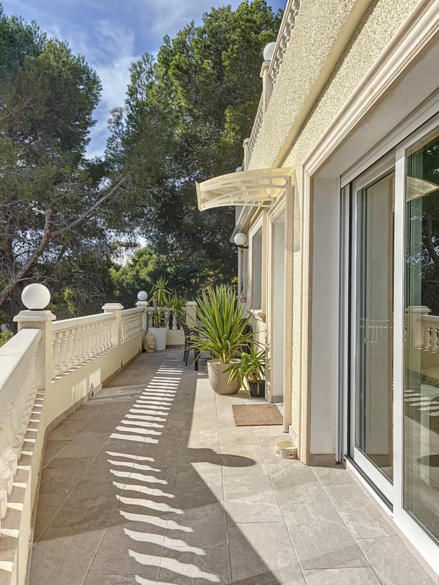 5 slaapkamer Villa te koop in La Nucia - € 775.000 (Ref: 8812425)