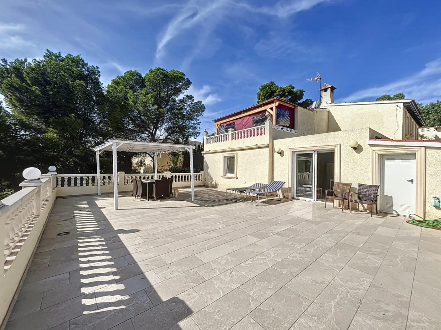 5 slaapkamer Villa te koop in La Nucia - € 775.000 (Ref: 8812425)