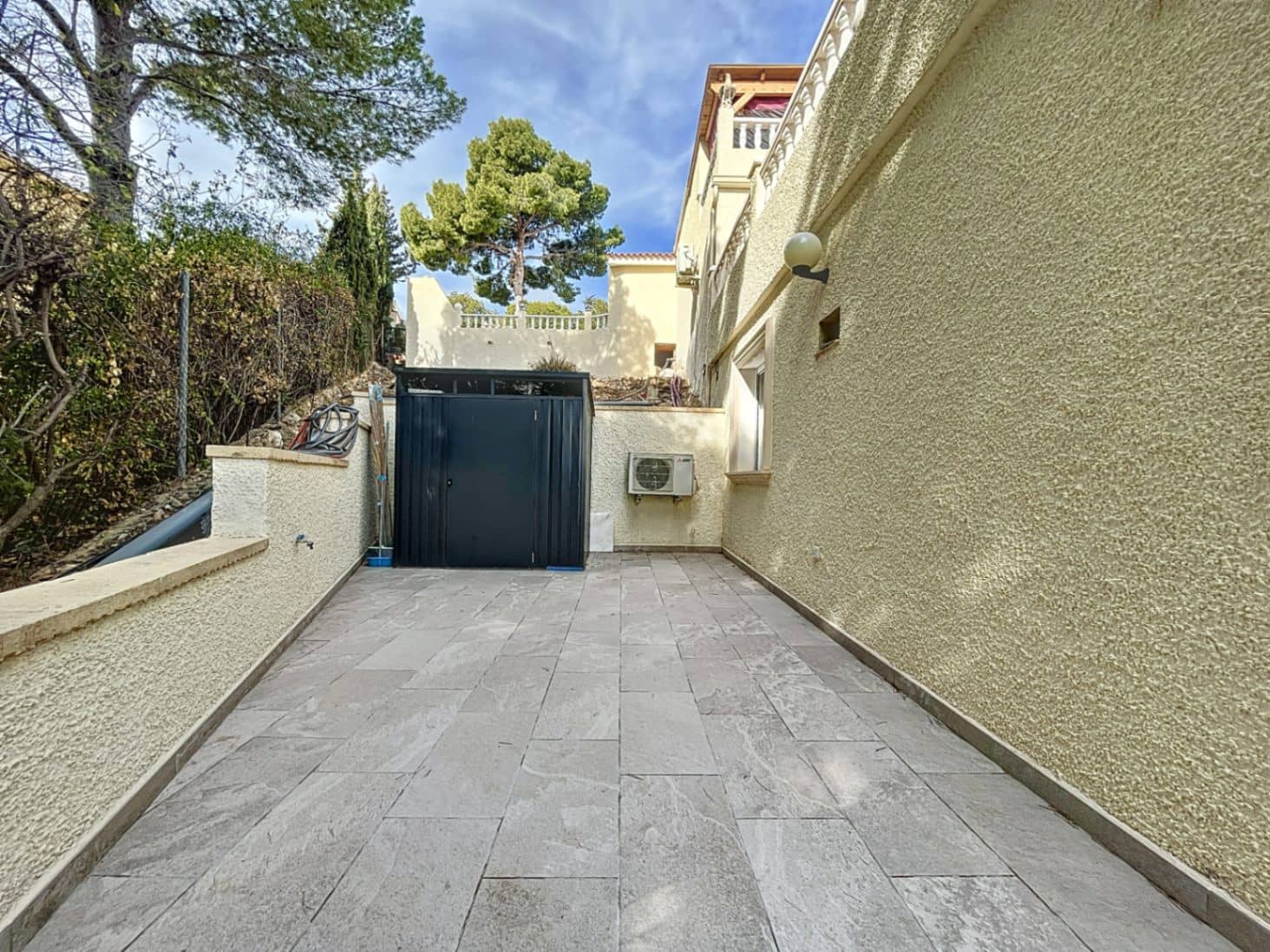 5 slaapkamer Villa te koop in La Nucia - € 775.000 (Ref: 8812425)