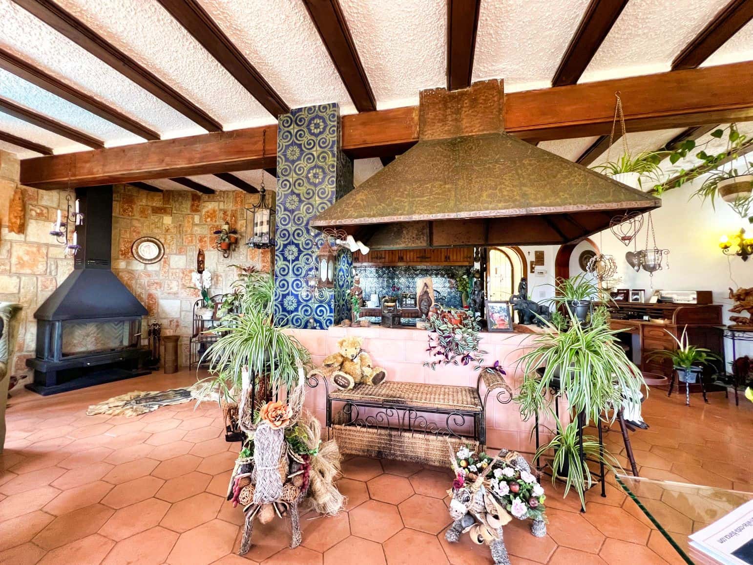 4 makuuhuone Huvila myytävänä paikassa Benissa mukana uima-altaan 
autotalli - 695 000 € (Ref: 8841879)