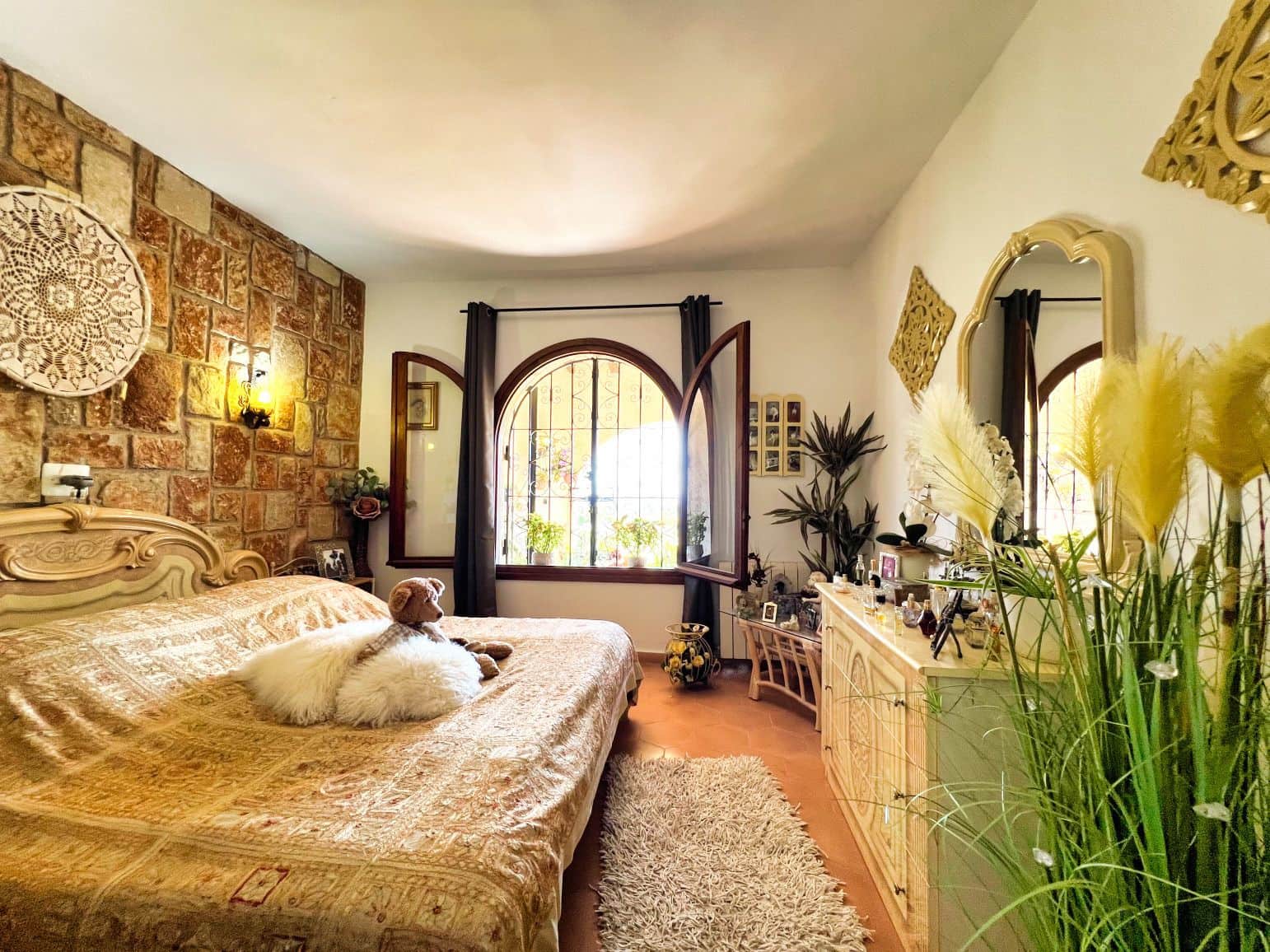 4 makuuhuone Huvila myytävänä paikassa Benissa mukana uima-altaan 
autotalli - 695 000 € (Ref: 8841879)