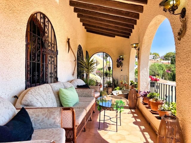 4 chambre Villa/Maison à vendre à Benissa avec piscine garage - 695 000 € (Ref: 8841879)