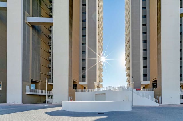 2 bedroom Apartment for sale in Playa Poniente, Benidorm with pool - € 1,600,000 (Ref: 8868616)