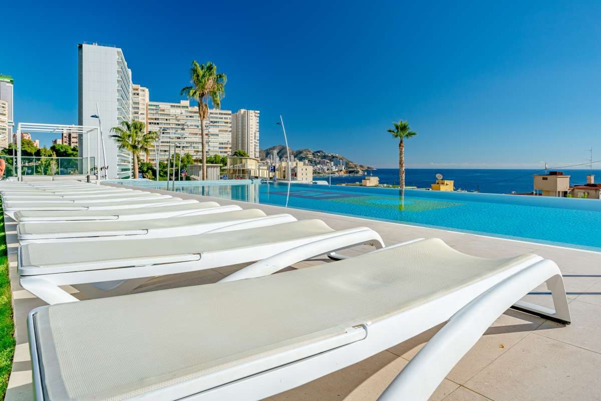 2 soveværelse Lejlighed til salg i Benidorm med swimmingpool - € 1.600.000 (Ref: 8868616)