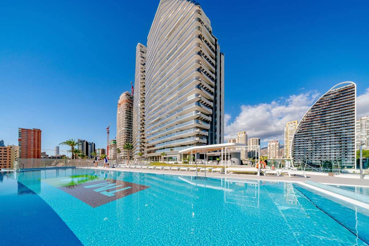 2 soveværelse Lejlighed til salg i Benidorm med swimmingpool - € 1.600.000 (Ref: 8868616)