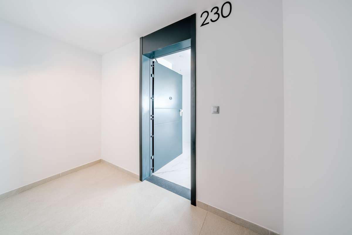 2 soveværelse Lejlighed til salg i Benidorm med swimmingpool - € 1.600.000 (Ref: 8868616)