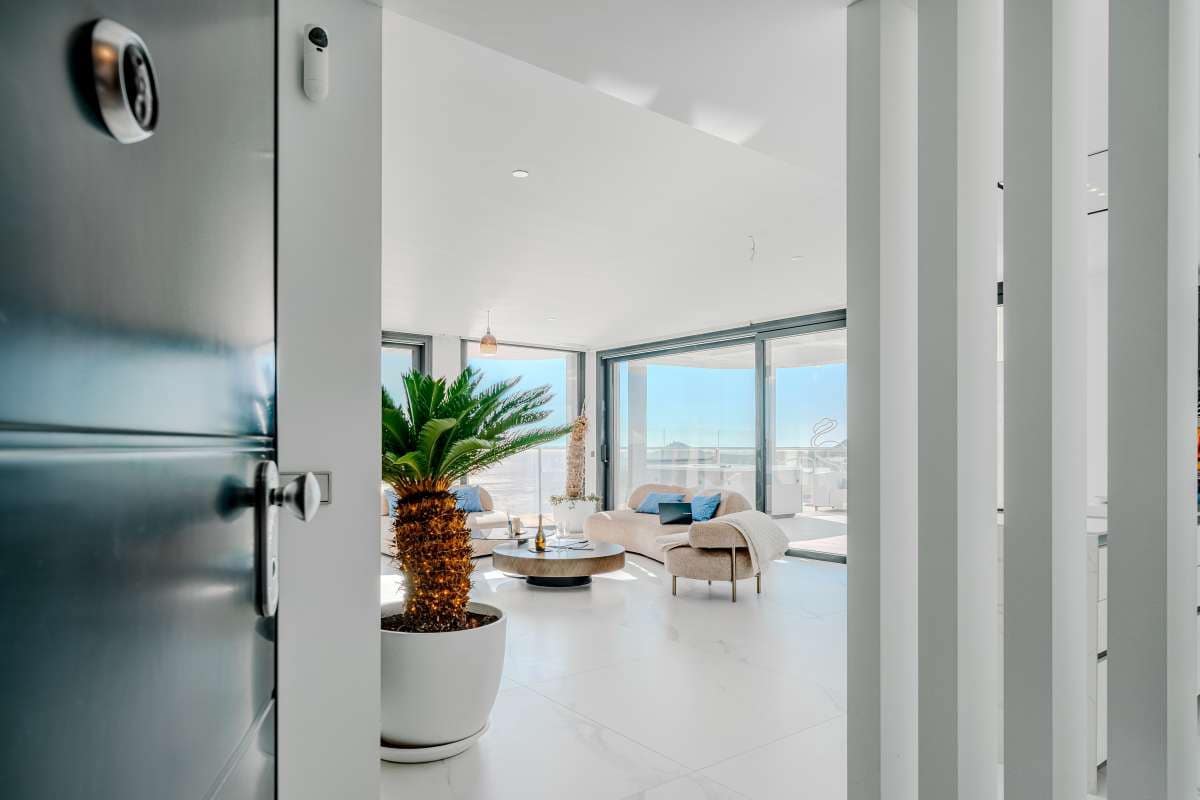 2 soveværelse Lejlighed til salg i Benidorm med swimmingpool - € 1.600.000 (Ref: 8868616)