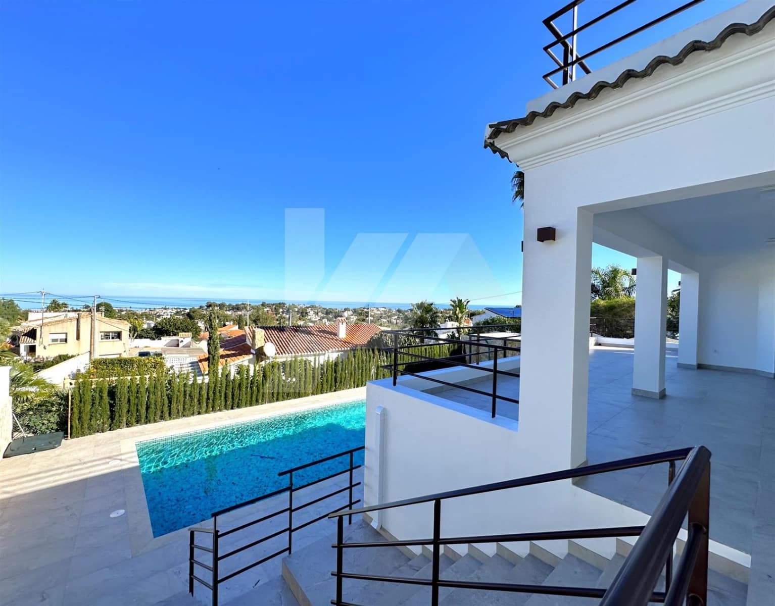 Chalet de 4 habitaciones en Dénia en venta con piscina garaje - 999.000 € (Ref: 8868625)