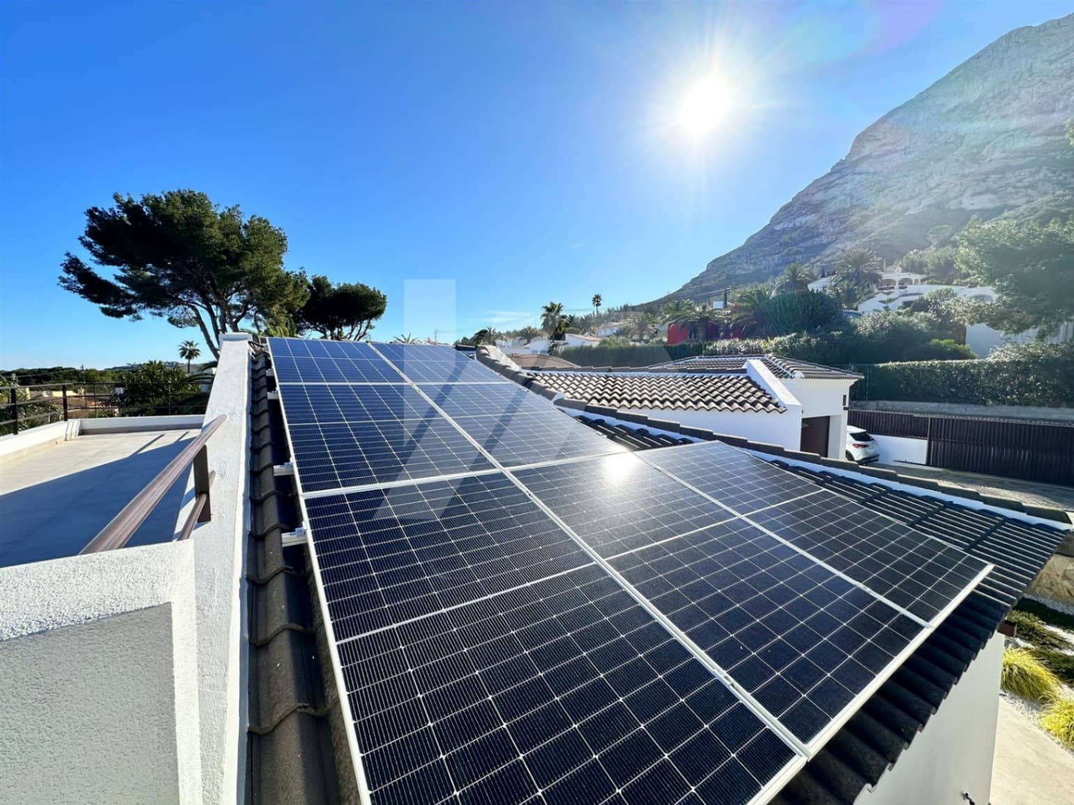 Chalet de 4 habitaciones en Dénia en venta con piscina garaje - 999.000 € (Ref: 8868625)