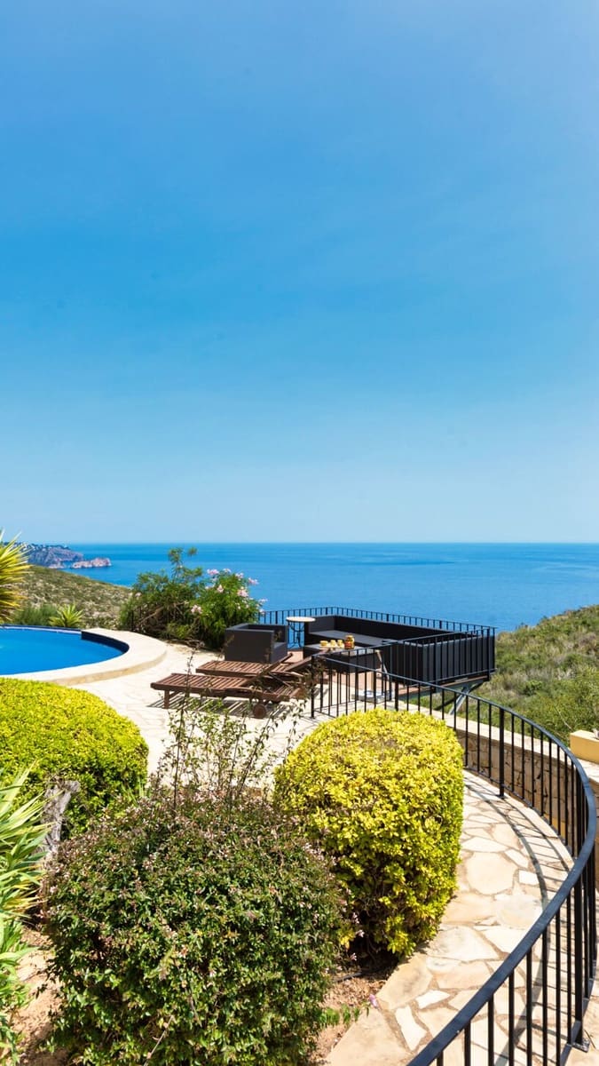 4 soveværelse Villa til salg i Cumbre del Sol med swimmingpool garage - € 1.545.000 (Ref: 8868631)