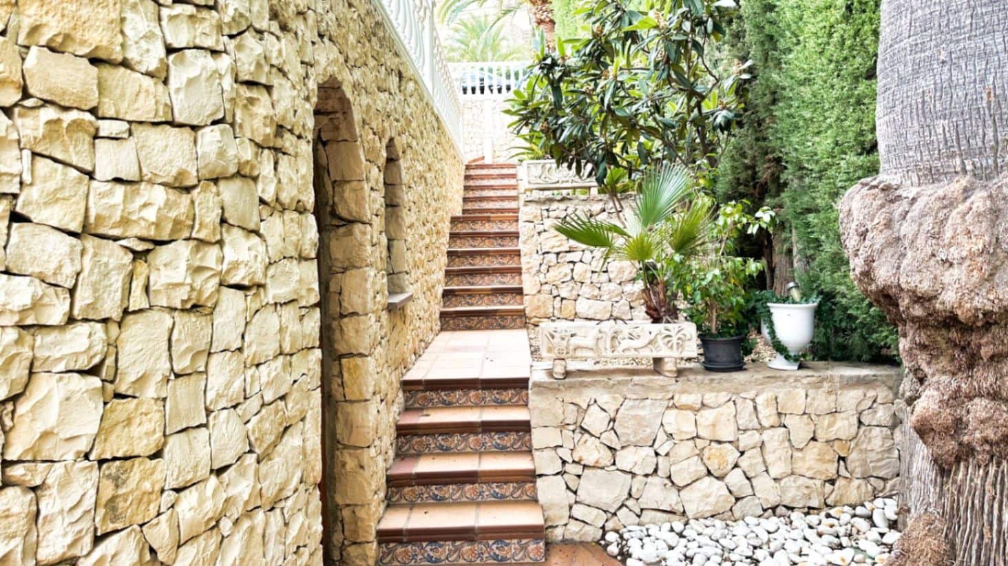 7 makuuhuone Huvila myytävänä paikassa Calpe / Calp mukana uima-altaan 
autotalli - 1 150 000 € (Ref: 8868636)