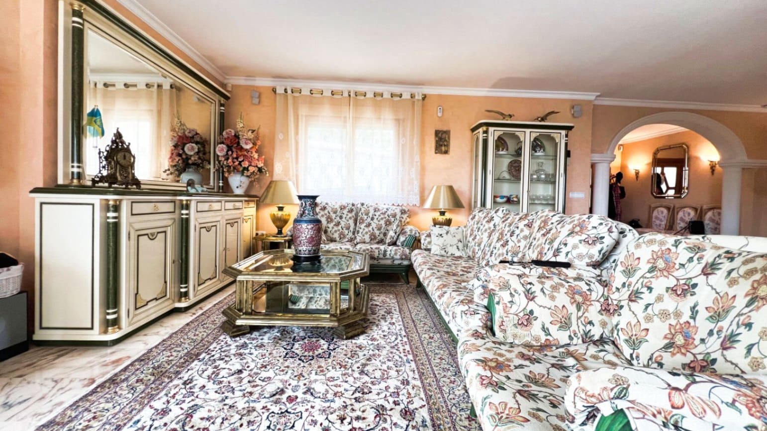 7 makuuhuone Huvila myytävänä paikassa Calpe / Calp mukana uima-altaan 
autotalli - 1 150 000 € (Ref: 8868636)