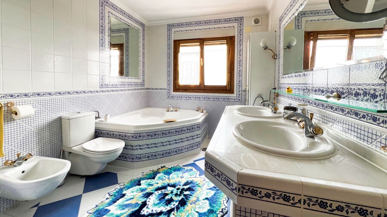 7 makuuhuone Huvila myytävänä paikassa Calpe / Calp mukana uima-altaan 
autotalli - 1 150 000 € (Ref: 8868636)