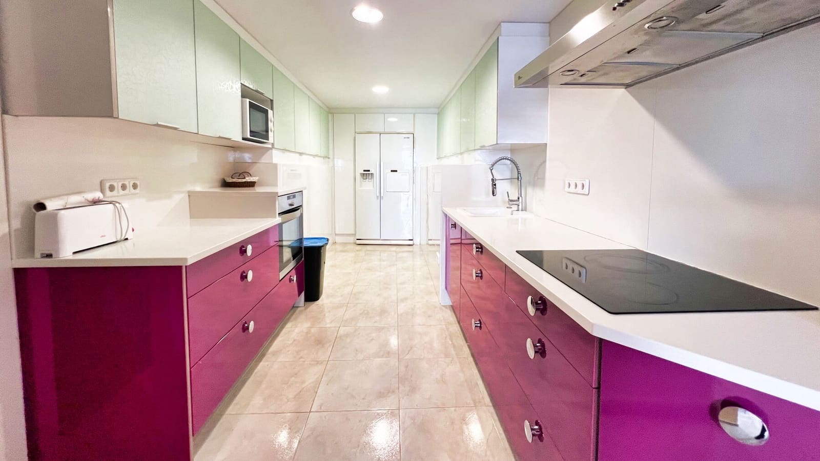 7 makuuhuone Huvila myytävänä paikassa Calpe / Calp mukana uima-altaan 
autotalli - 1 150 000 € (Ref: 8868636)