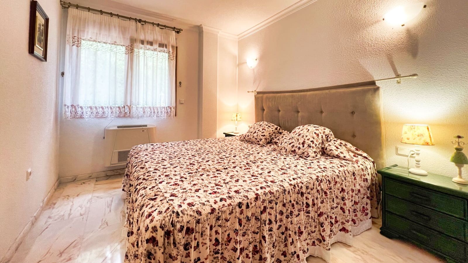 7 makuuhuone Huvila myytävänä paikassa Calpe / Calp mukana uima-altaan 
autotalli - 1 150 000 € (Ref: 8868636)