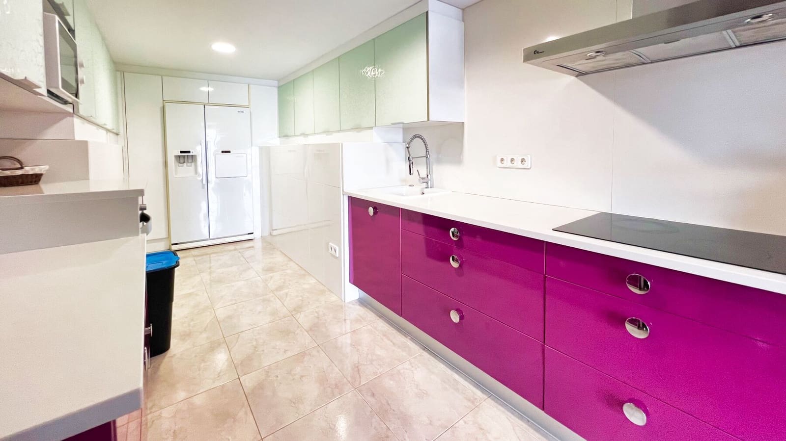 7 makuuhuone Huvila myytävänä paikassa Calpe / Calp mukana uima-altaan 
autotalli - 1 150 000 € (Ref: 8868636)