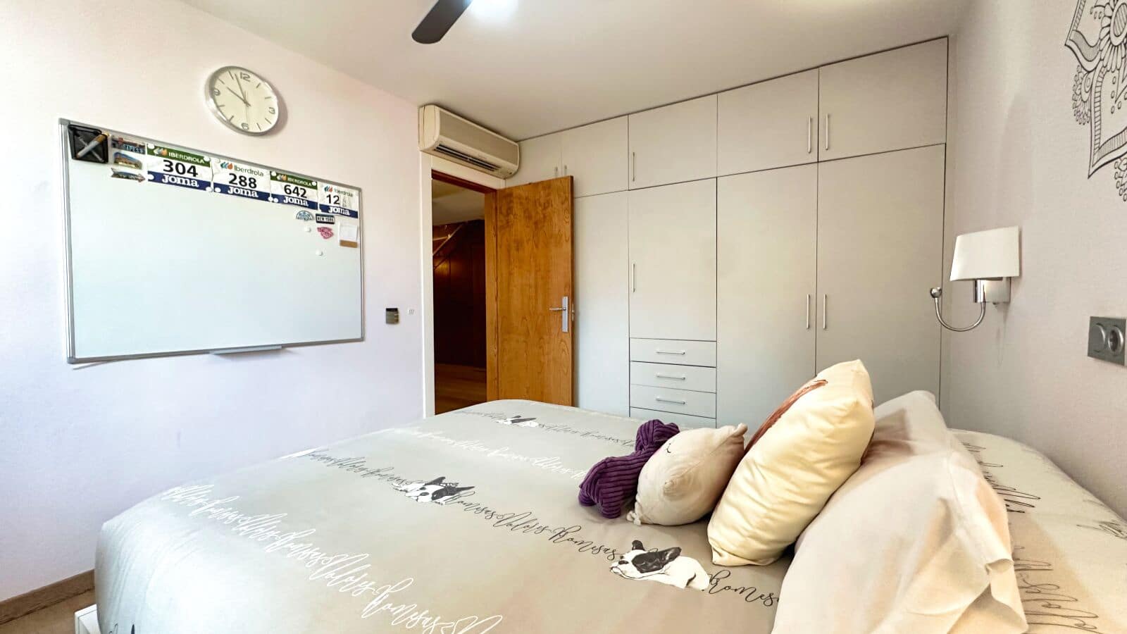 8 bedroom Villa for sale in Benidorm - € 1,295,000 (Ref: 8898182)