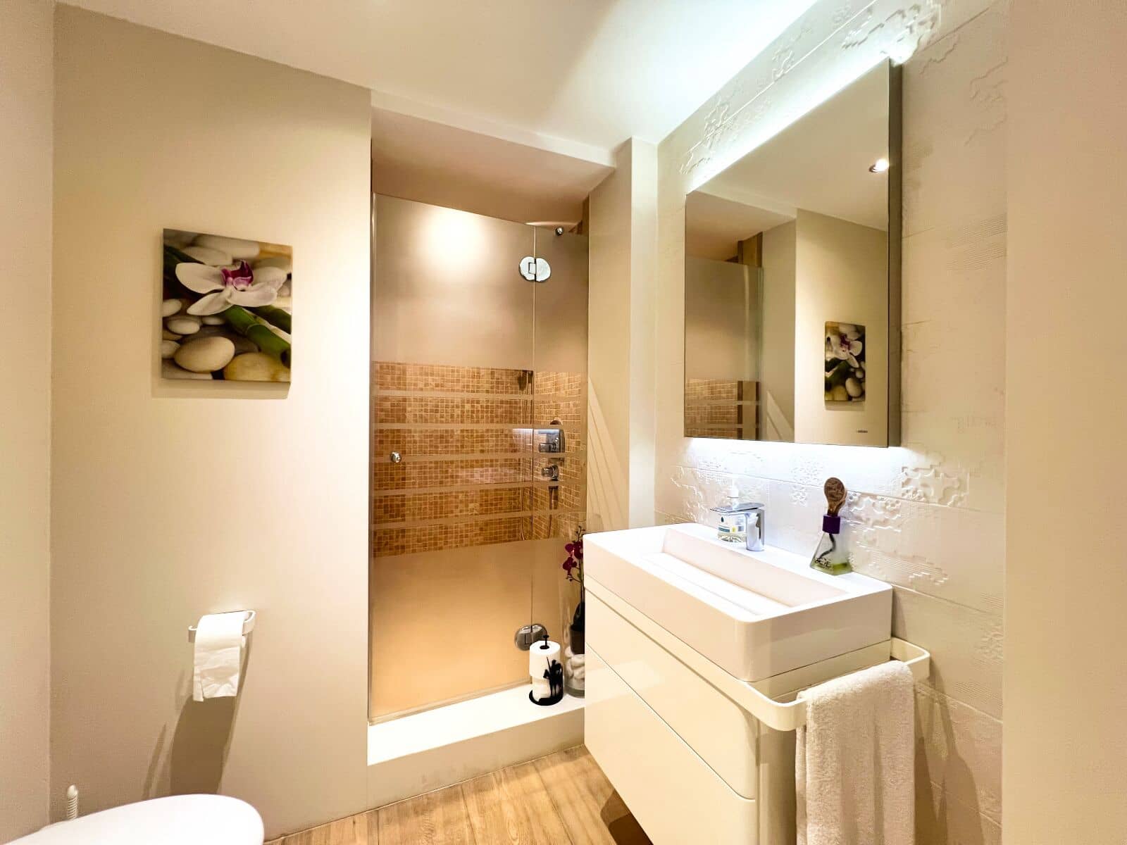 8 bedroom Villa for sale in Benidorm - € 1,295,000 (Ref: 8898182)