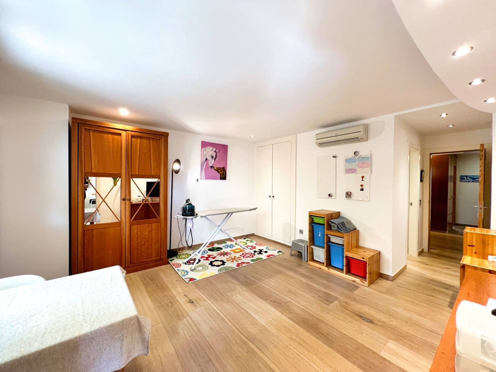 8 bedroom Villa for sale in Benidorm - € 1,295,000 (Ref: 8898182)