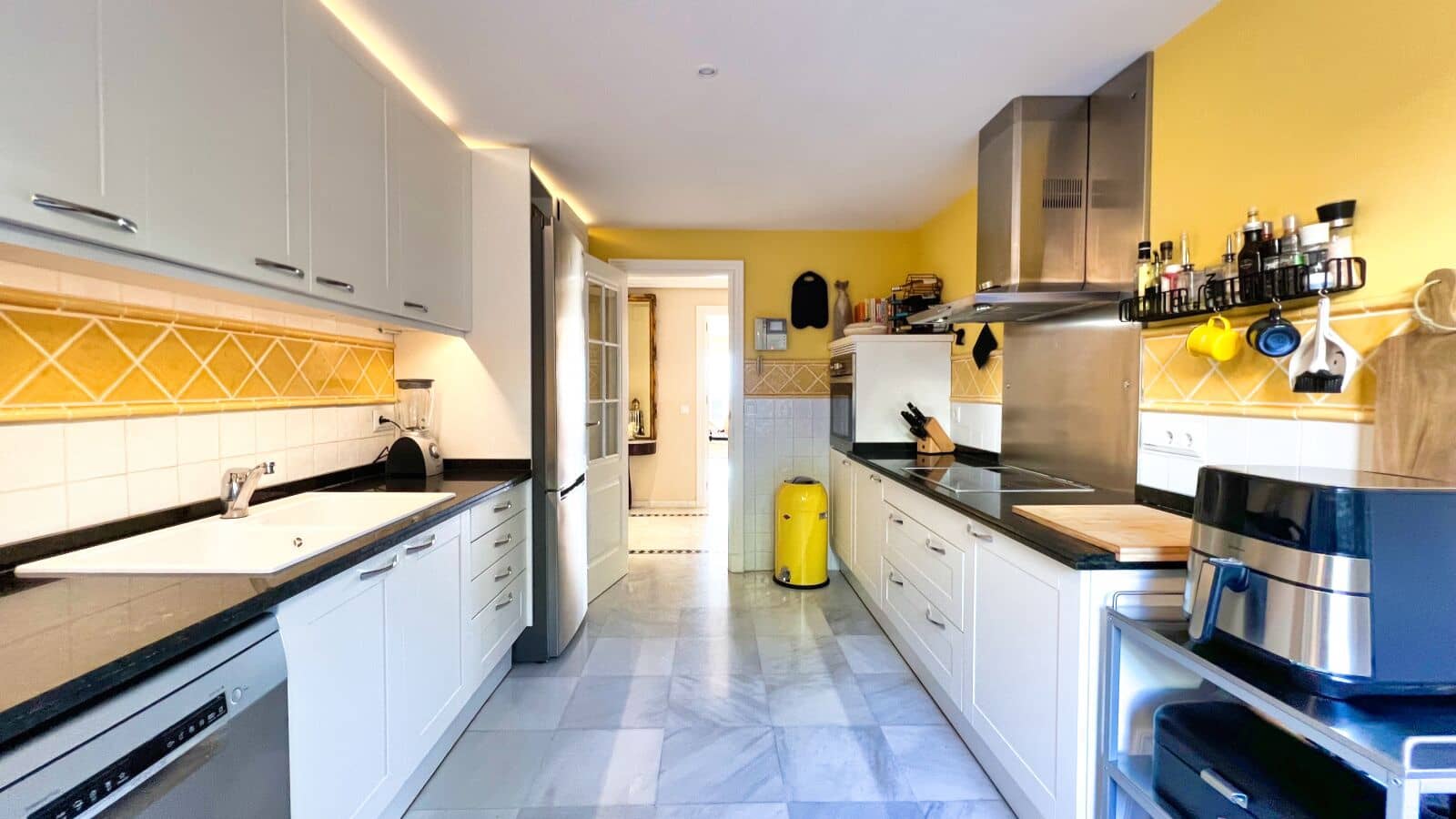 3 soveværelse Lejlighed til salg i Altea med swimmingpool garage - € 797.500 (Ref: 8906882)