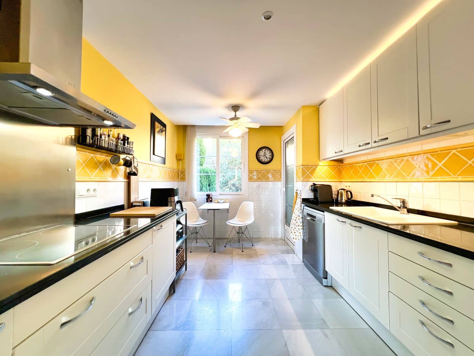 3 soveværelse Lejlighed til salg i Altea med swimmingpool garage - € 797.500 (Ref: 8906882)