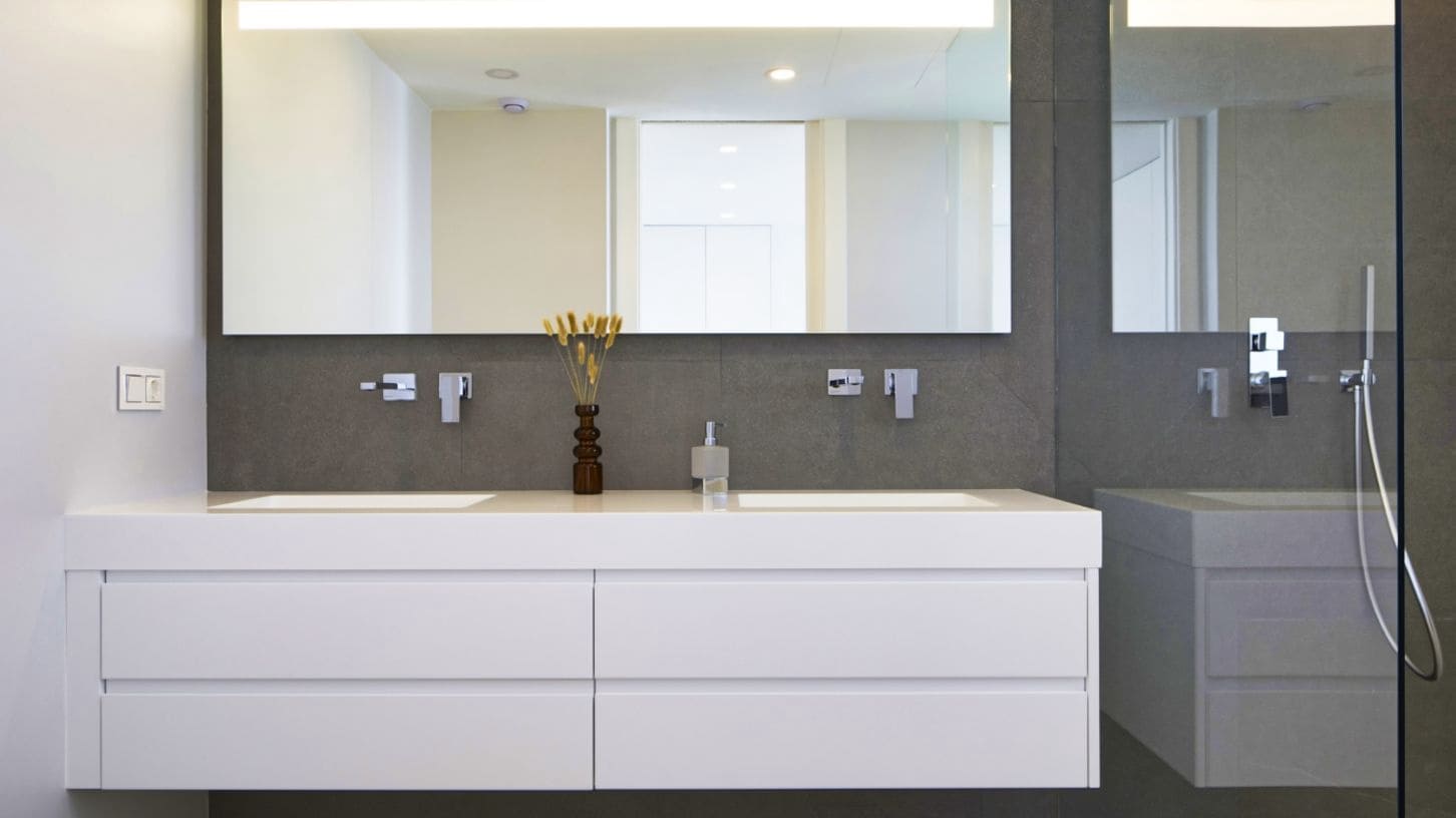 4 bedroom Villa for sale in Altea with pool garage - € 2,111,500 (Ref: 8913321)