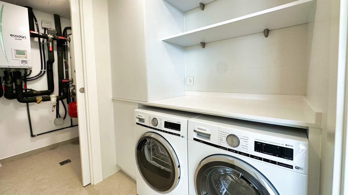 4 bedroom Villa for sale in Altea with pool garage - € 2,111,500 (Ref: 8913321)