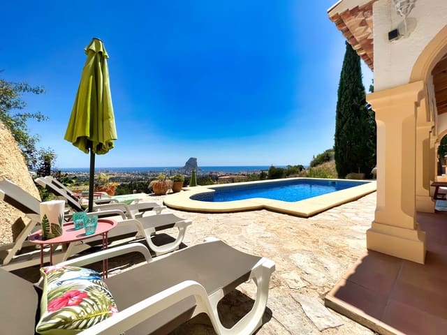 3 bedroom Villa for sale in Calpe / Calp with pool garage - € 675,000 (Ref: 8926997)