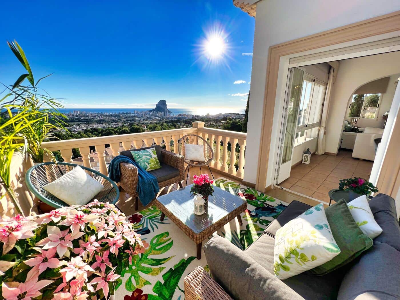 3 bedroom Villa for sale in Calpe / Calp with pool garage - € 675,000 (Ref: 8926997)