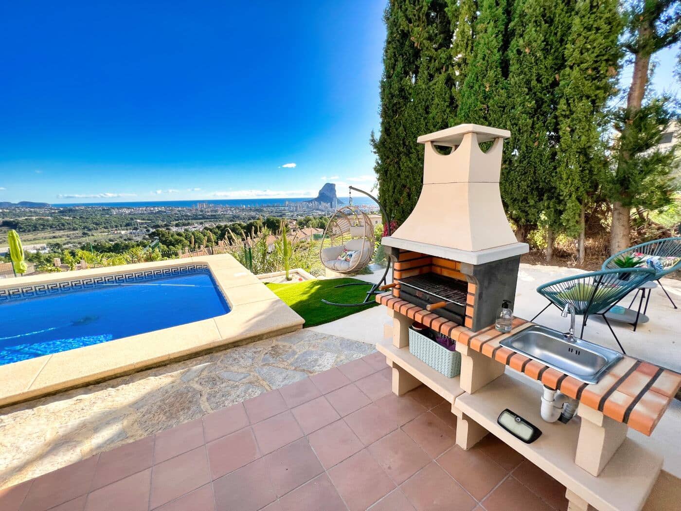 3 bedroom Villa for sale in Calpe / Calp with pool garage - € 675,000 (Ref: 8926997)