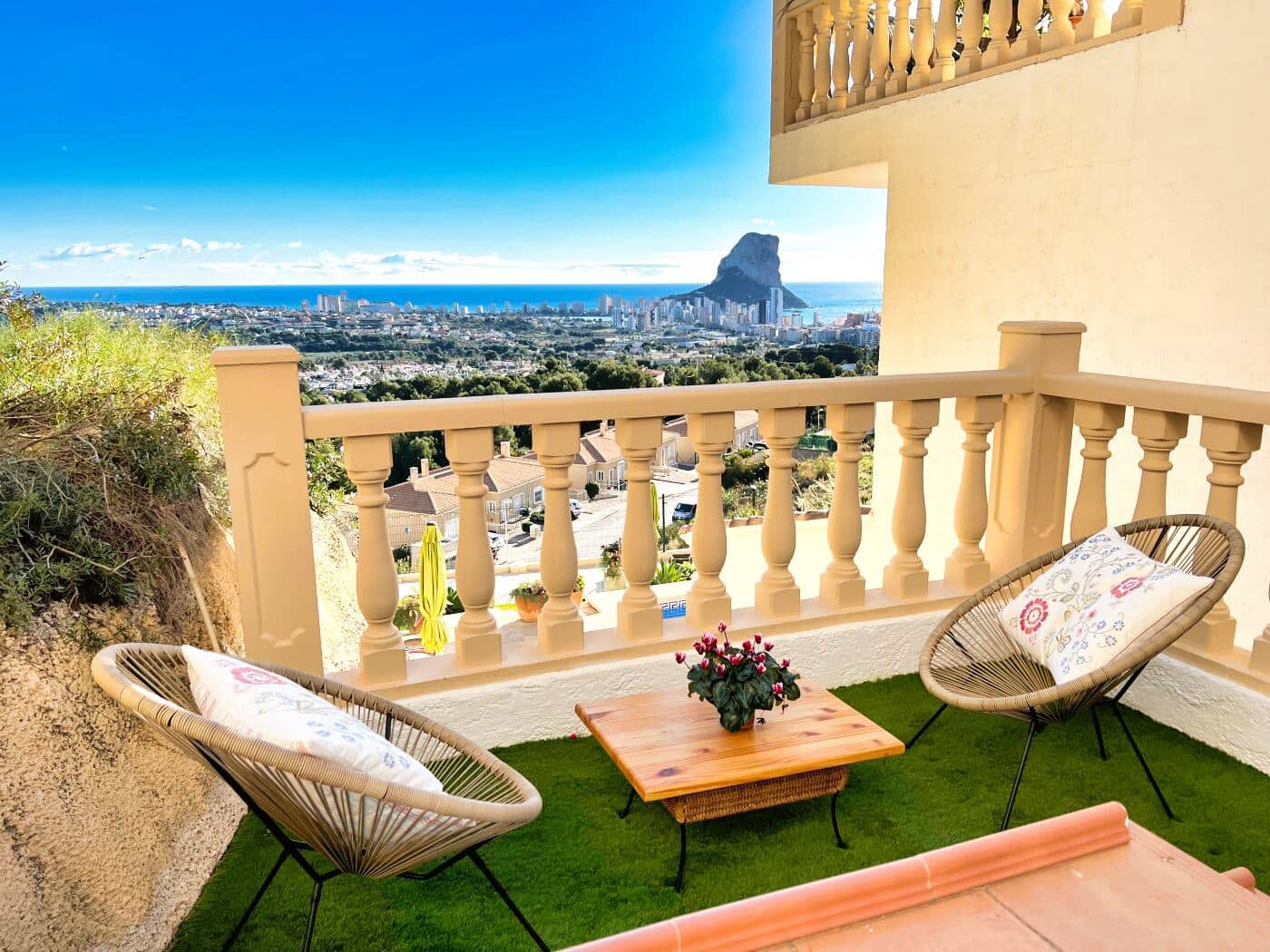 3 bedroom Villa for sale in Calpe / Calp with pool garage - € 675,000 (Ref: 8926997)
