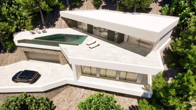 4 bedroom Villa for sale in Altea with pool garage - € 1,850,000 (Ref: 8927953)