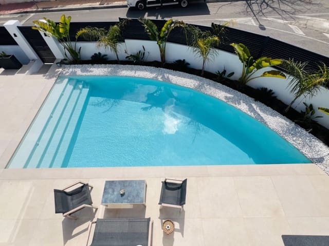4 soveværelse Villa til salg i Altea med swimmingpool garage - € 1.175.000 (Ref: 8928517)
