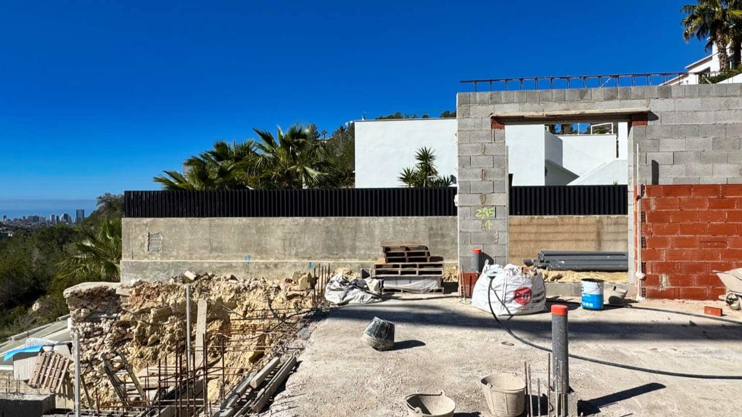 4 makuuhuone Huvila myytävänä paikassa Calpe / Calp mukana uima-altaan 
autotalli - 1 750 000 € (Ref: 8928526)