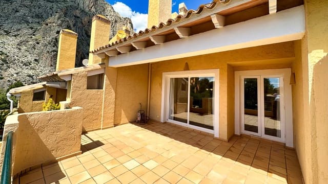3 bedroom Townhouse for sale in Altea with pool garage - € 365,000 (Ref: 8966695)